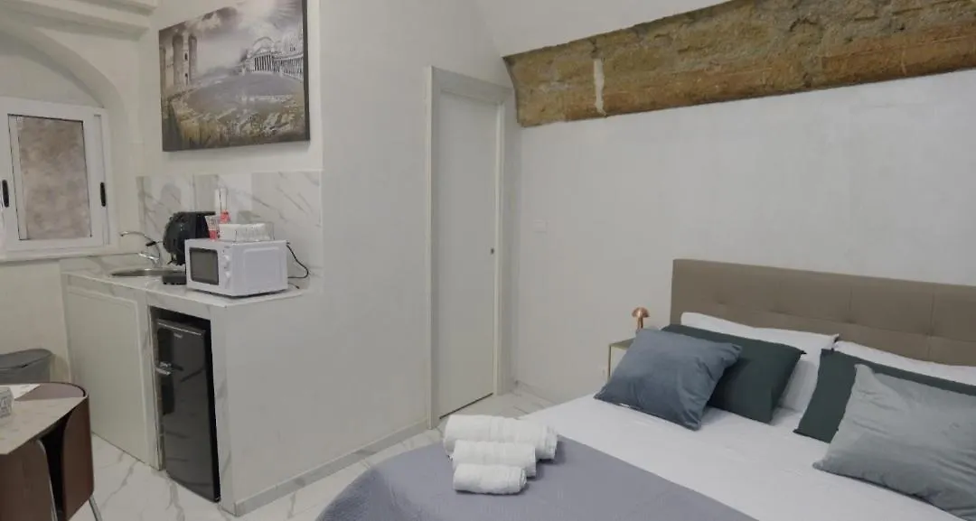 Rebby Home Naples Apartment